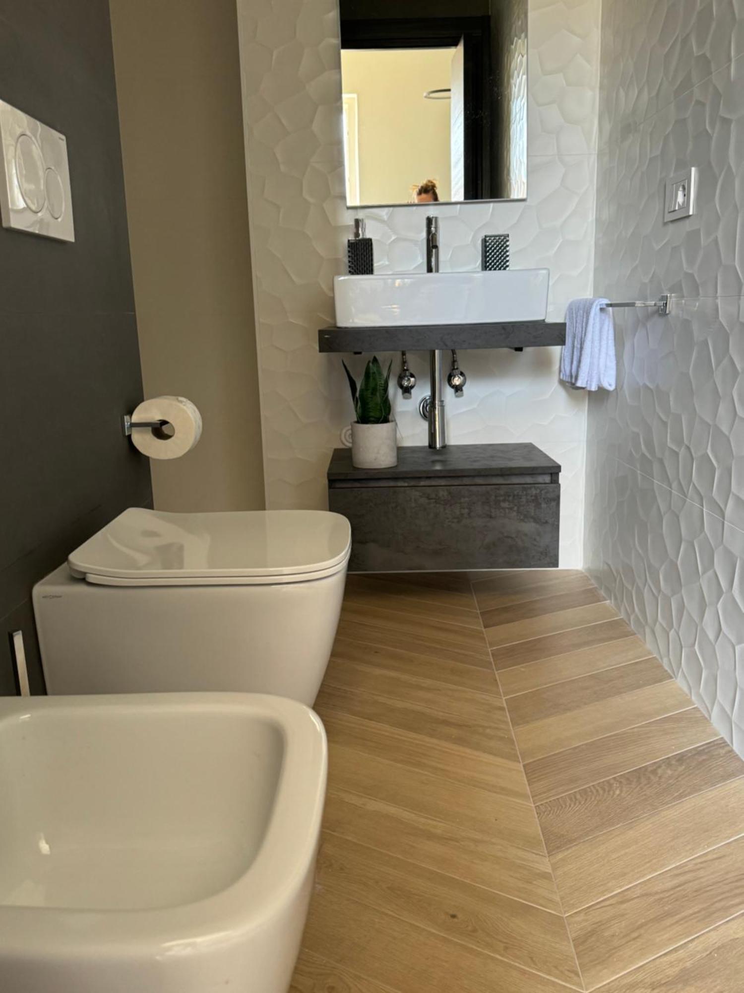 Sky Luxury Rooms Nettuno Eksteriør bilde