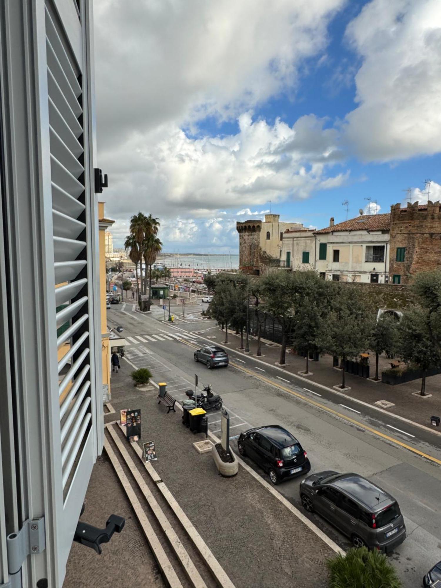 Sky Luxury Rooms Nettuno Eksteriør bilde